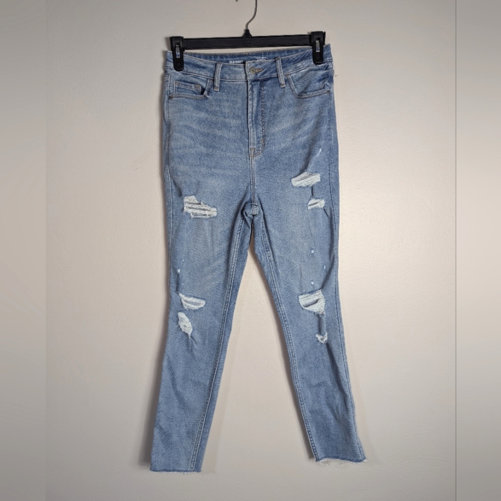10 Old Navy Higher High-Rise Light Wash Rockstar Super Skinny Jeans